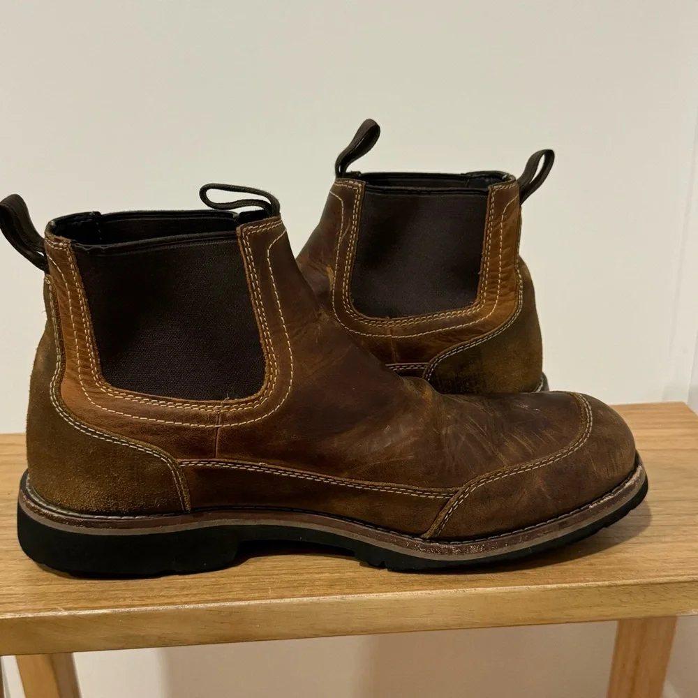 REDHEAD BOOTS   SZ 11. RUSSET BONE-DRY MEMBRANE